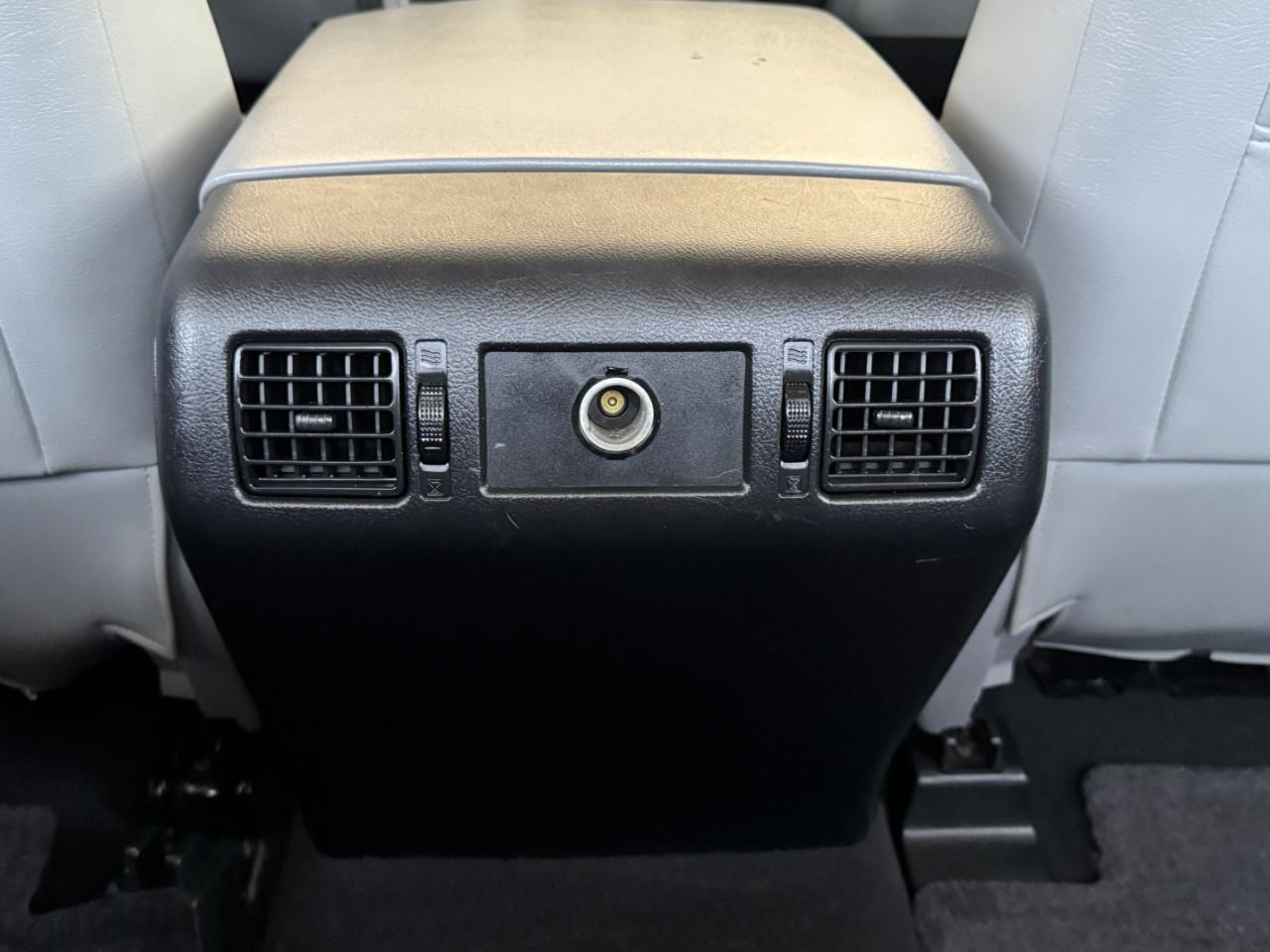 Toyota Tundra  2012