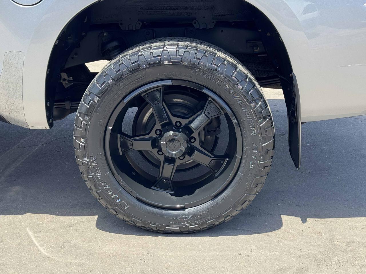 Toyota Tundra  2012