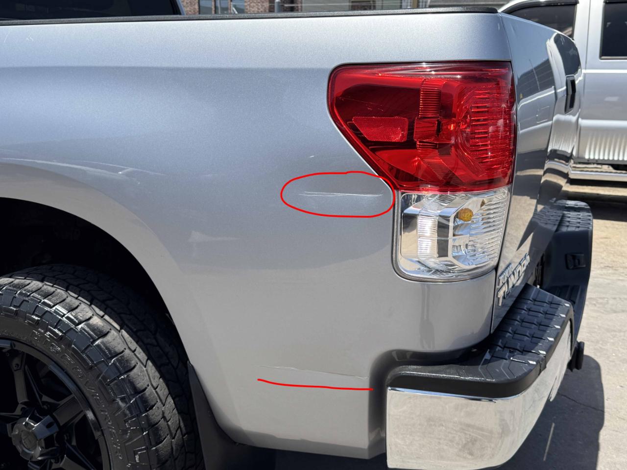 Toyota Tundra  2012