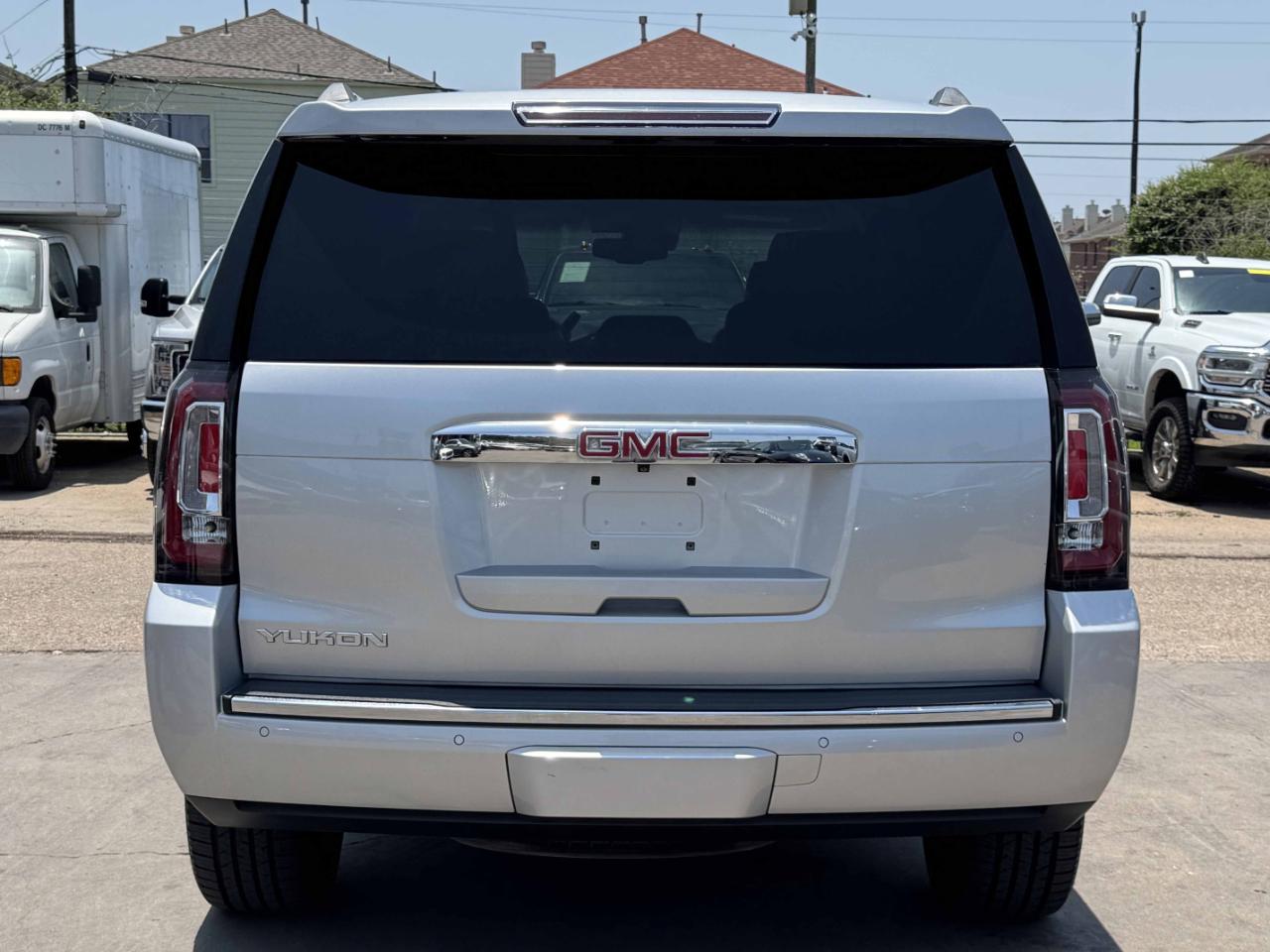 GMC Yukon Denali 2WD 2015