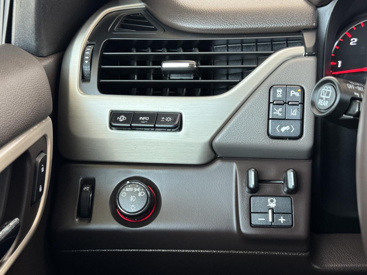 GMC Yukon Denali 2WD 2015