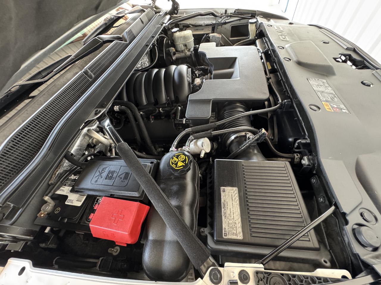 GMC Yukon Denali 2WD 2015