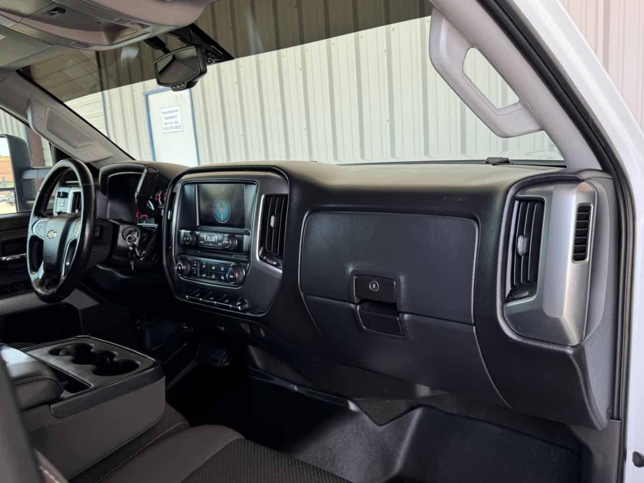 Chevrolet Silverado 2500HD LT Crew Cab 4WD 2017