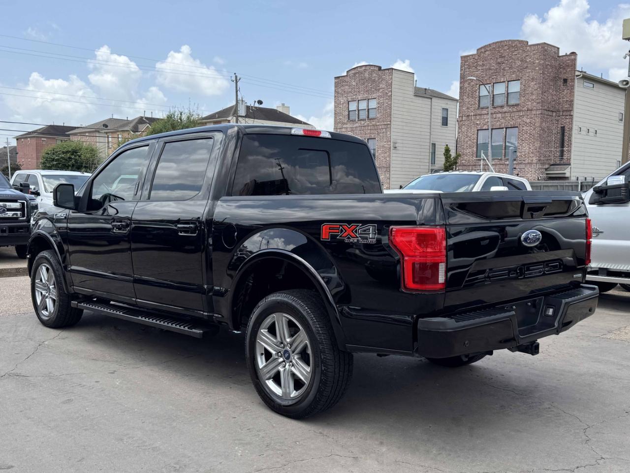 Ford F-150 Lariat SuperCrew 4WD 2018