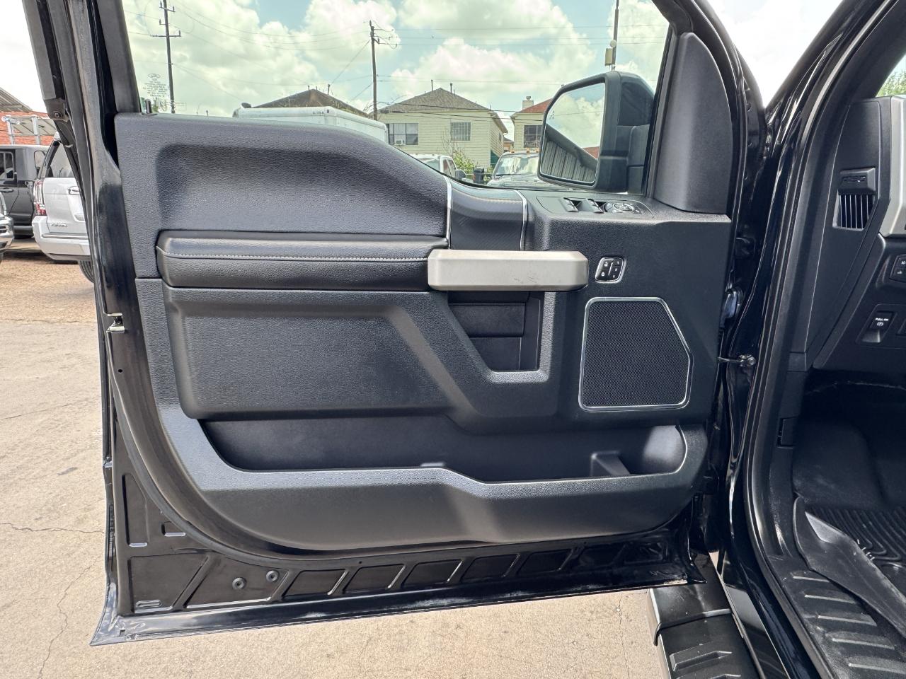 Ford F-150 Lariat SuperCrew 4WD 2018