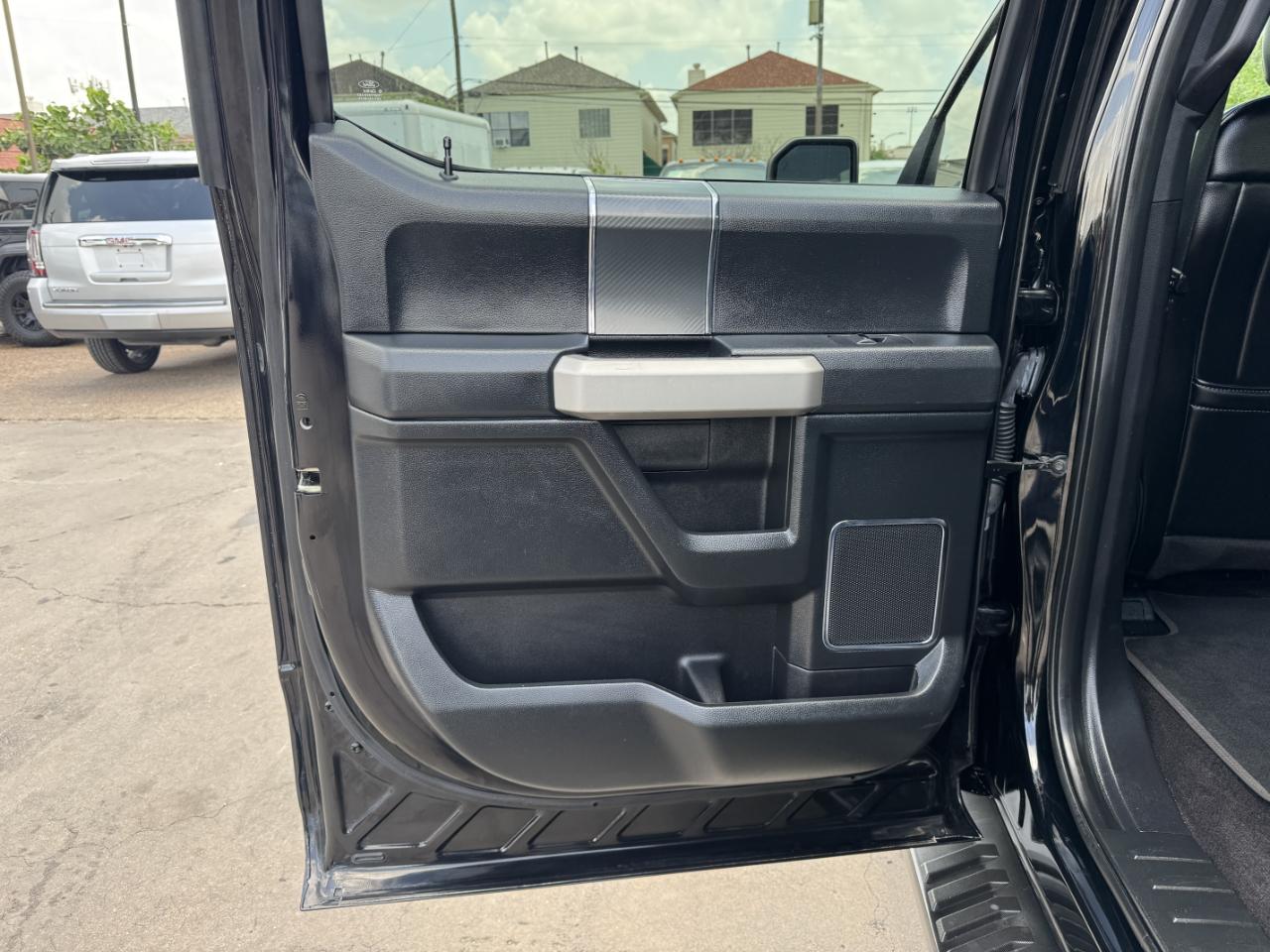 Ford F-150 Lariat SuperCrew 4WD 2018