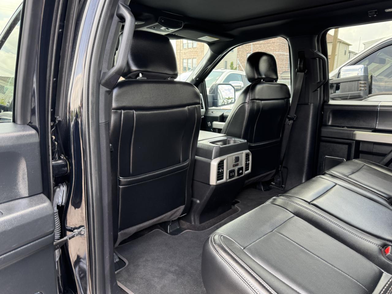 Ford F-150 Lariat SuperCrew 4WD 2018