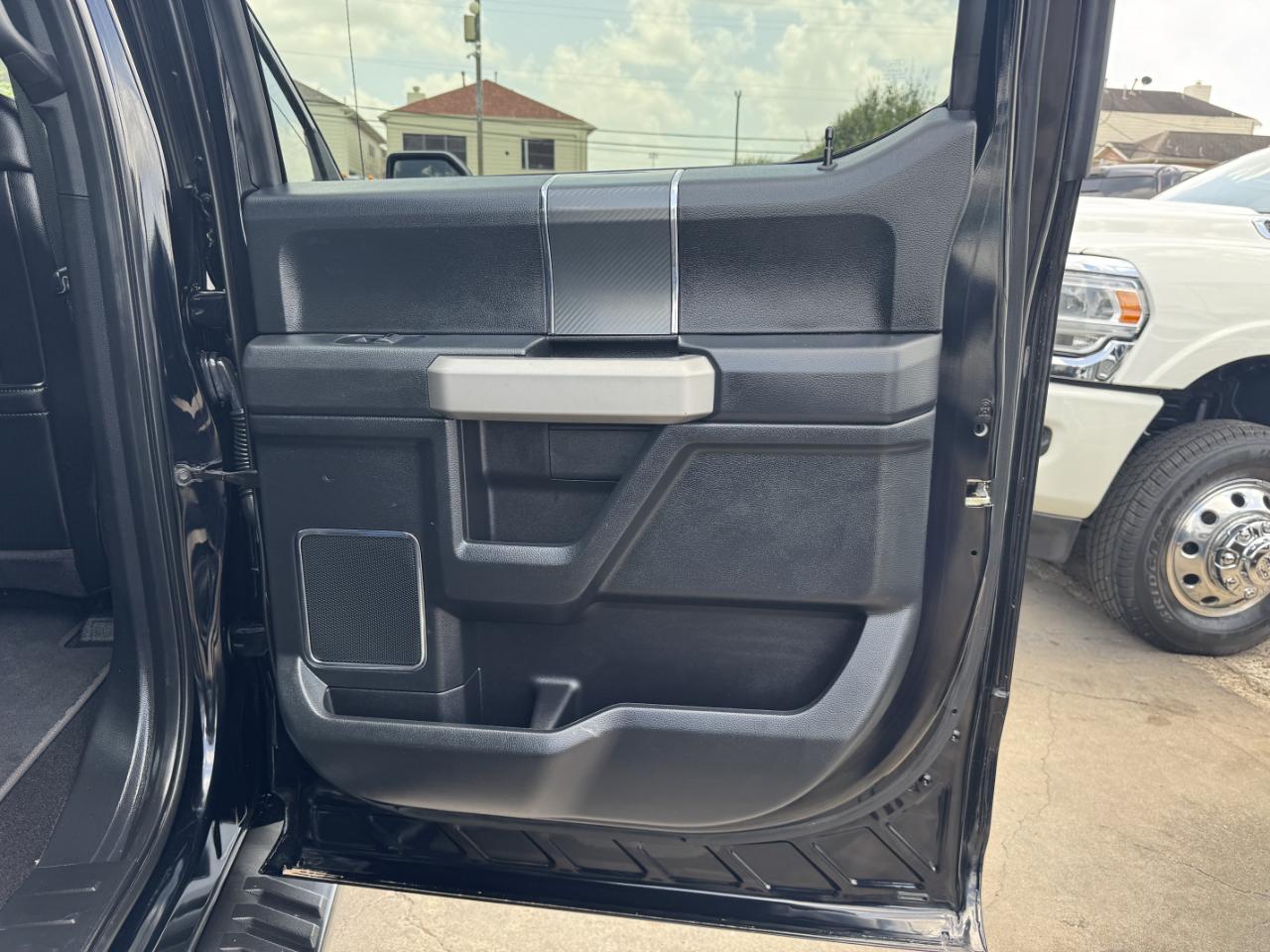 Ford F-150 Lariat SuperCrew 4WD 2018
