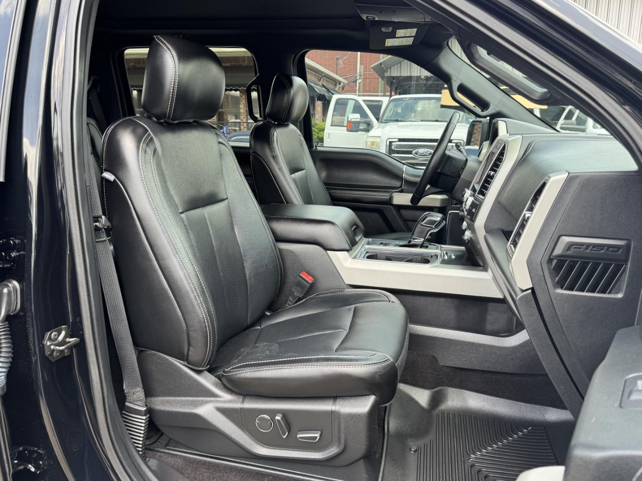 Ford F-150 Lariat SuperCrew 4WD 2018