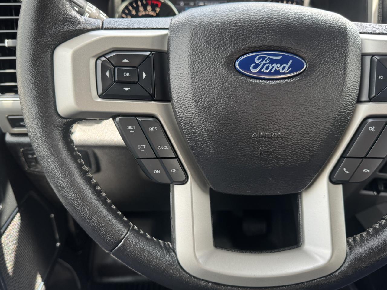 Ford F-150 Lariat SuperCrew 4WD 2018