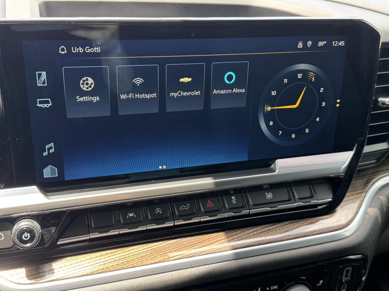 Chevrolet Silverado 1500 LT Crew Cab 4WD 2022