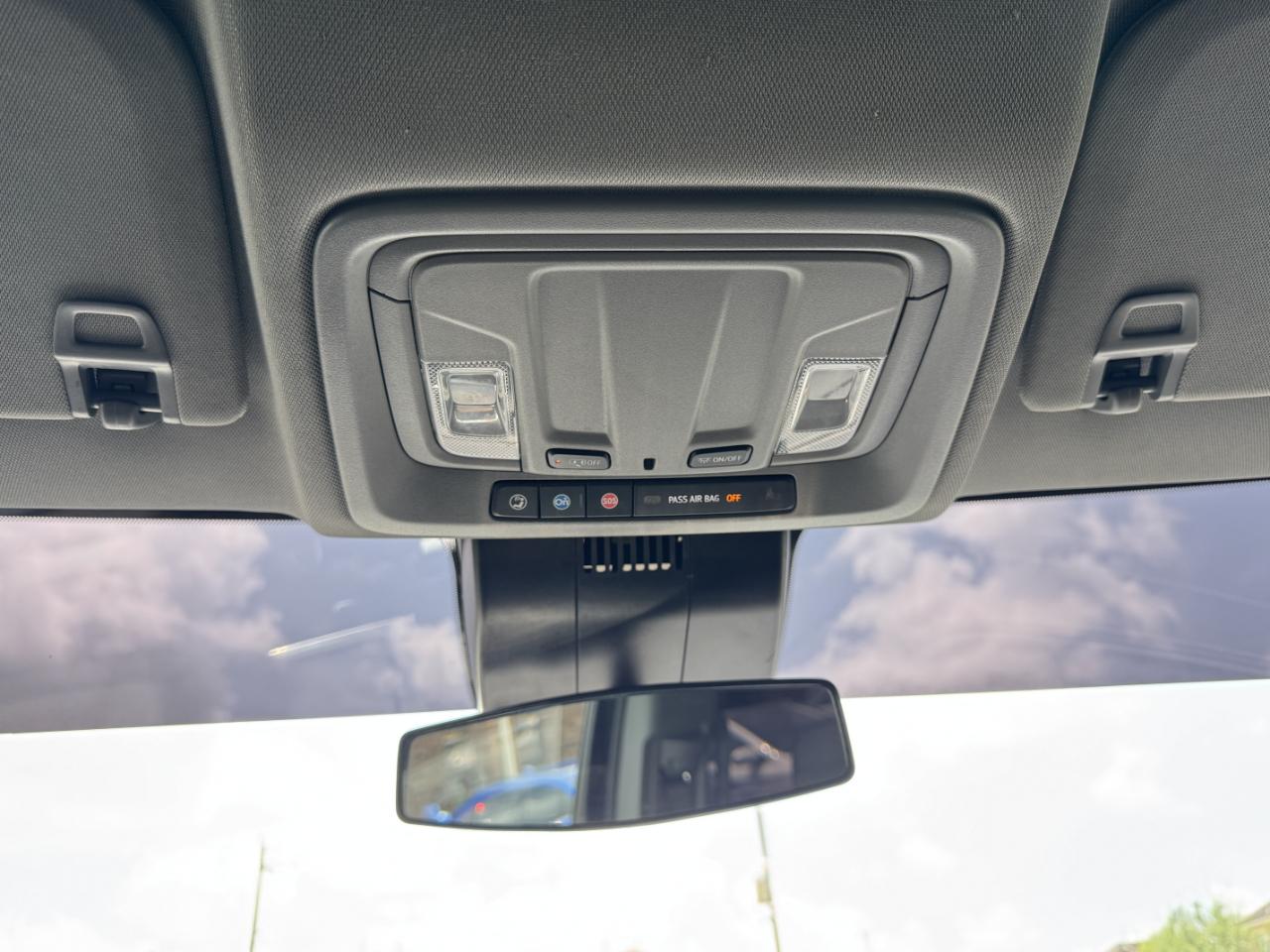 Chevrolet Silverado 1500 LT Crew Cab 4WD 2022