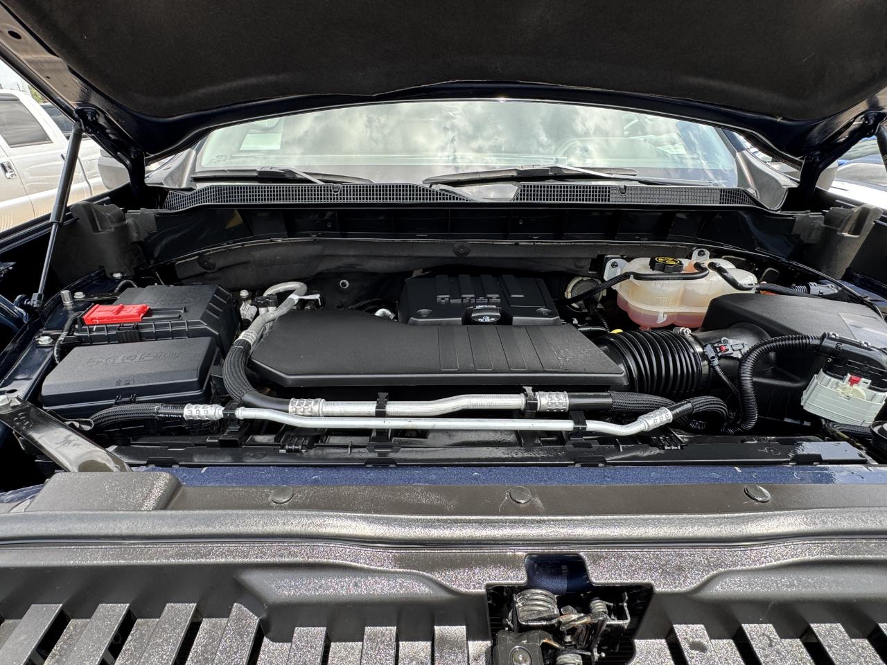Chevrolet Silverado 1500 LT Crew Cab 4WD 2022