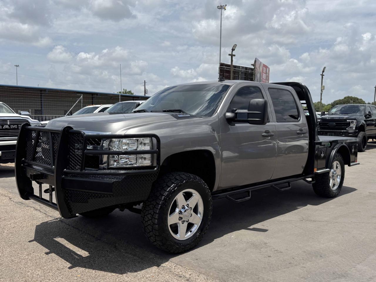Chevrolet Silverado 2500HD LT Crew Cab 4WD 2013