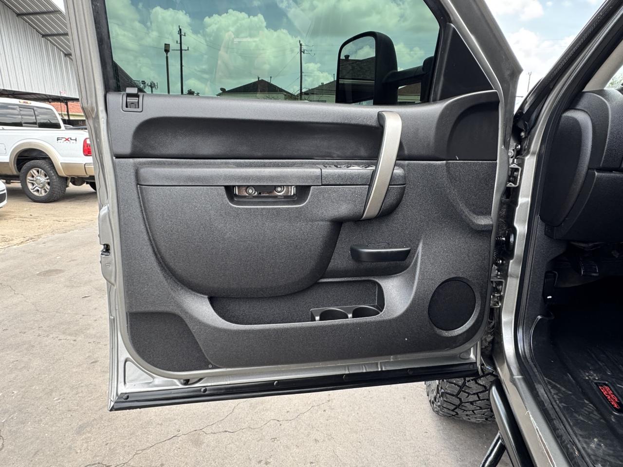 Chevrolet Silverado 2500HD LT Crew Cab 4WD 2013