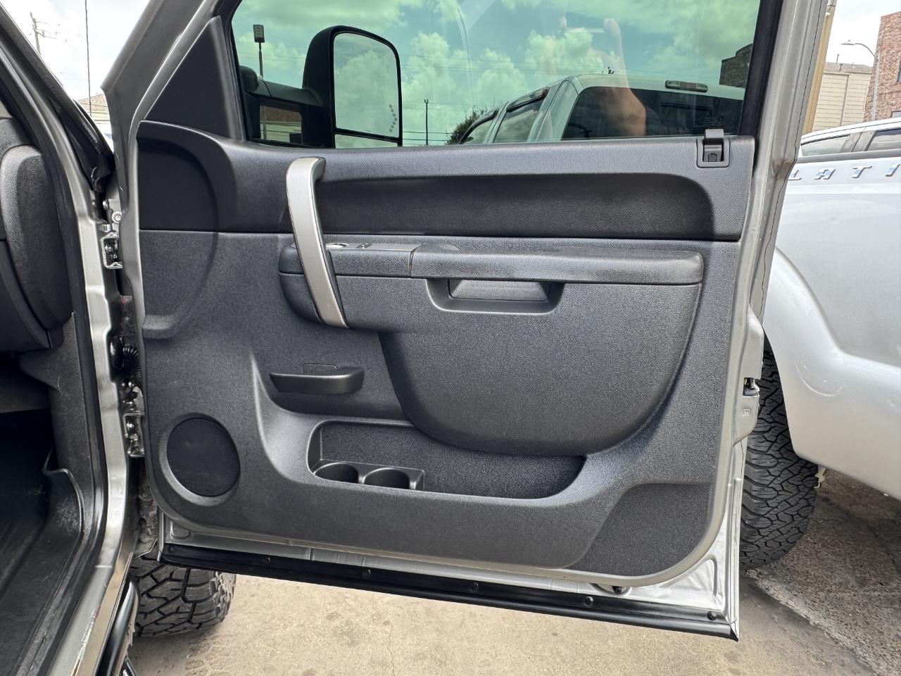 Chevrolet Silverado 2500HD LT Crew Cab 4WD 2013