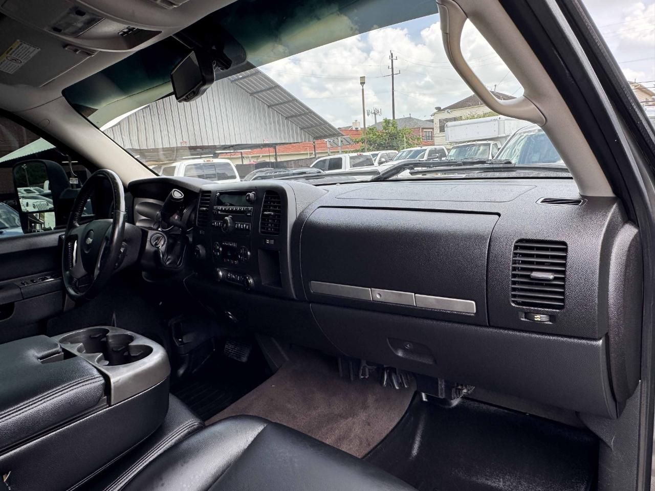 Chevrolet Silverado 2500HD LT Crew Cab 4WD 2013