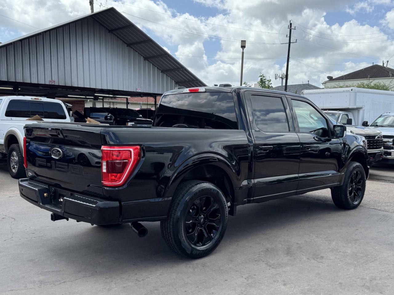 Ford F-150 XLT SuperCrew 2WD 2022