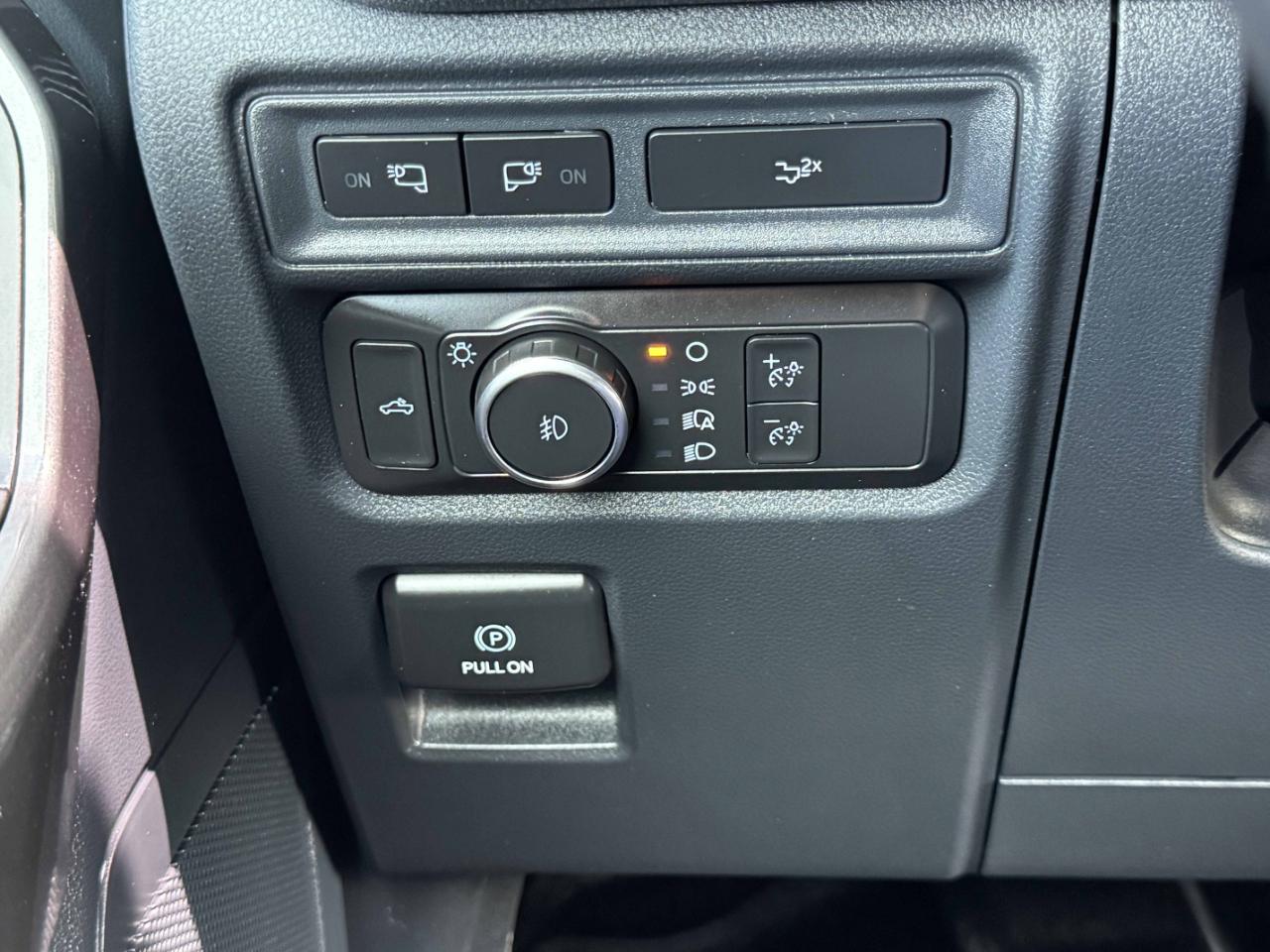 Ford F-150 XLT SuperCrew 2WD 2022