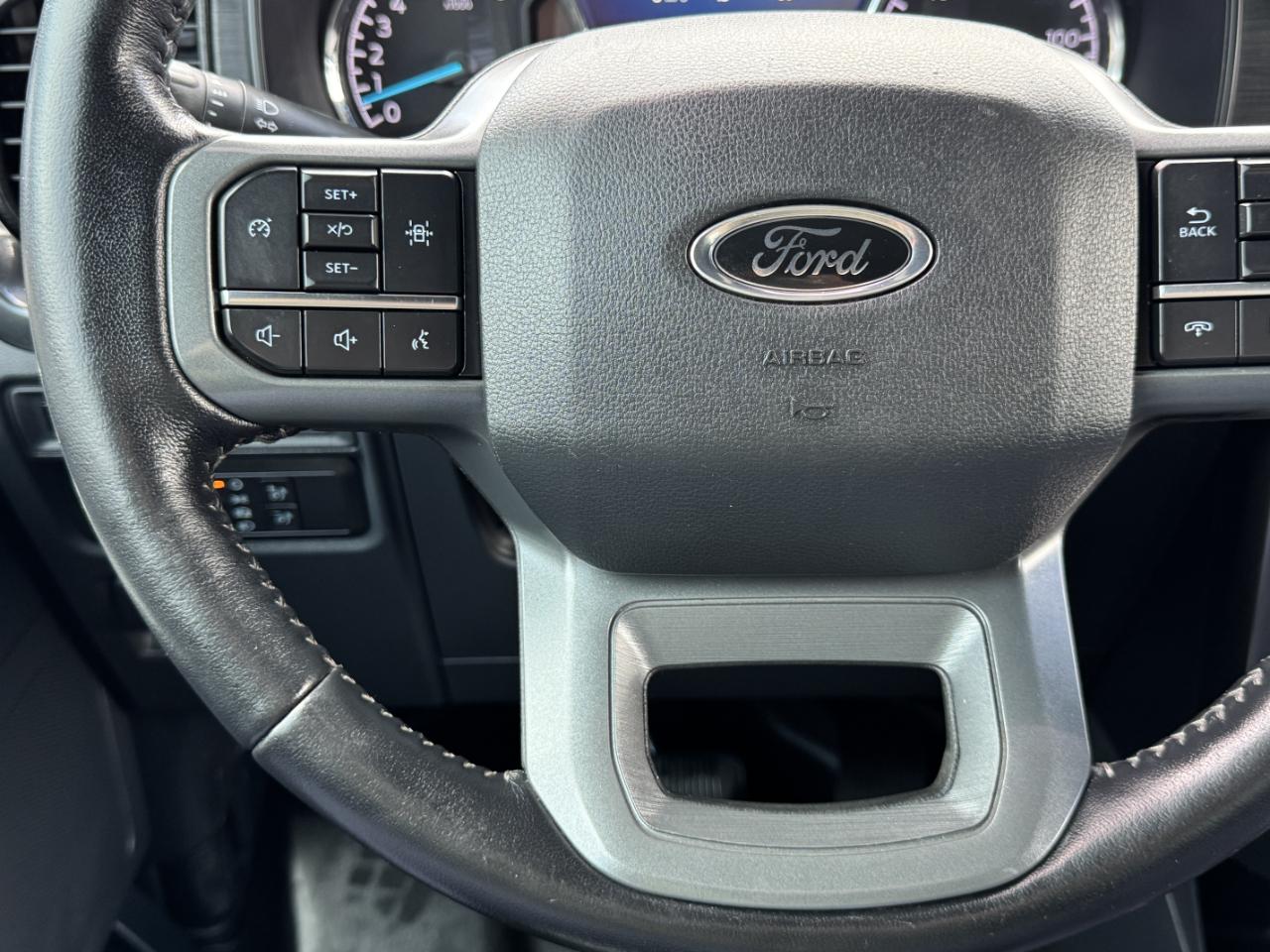 Ford F-150 XLT SuperCrew 2WD 2022