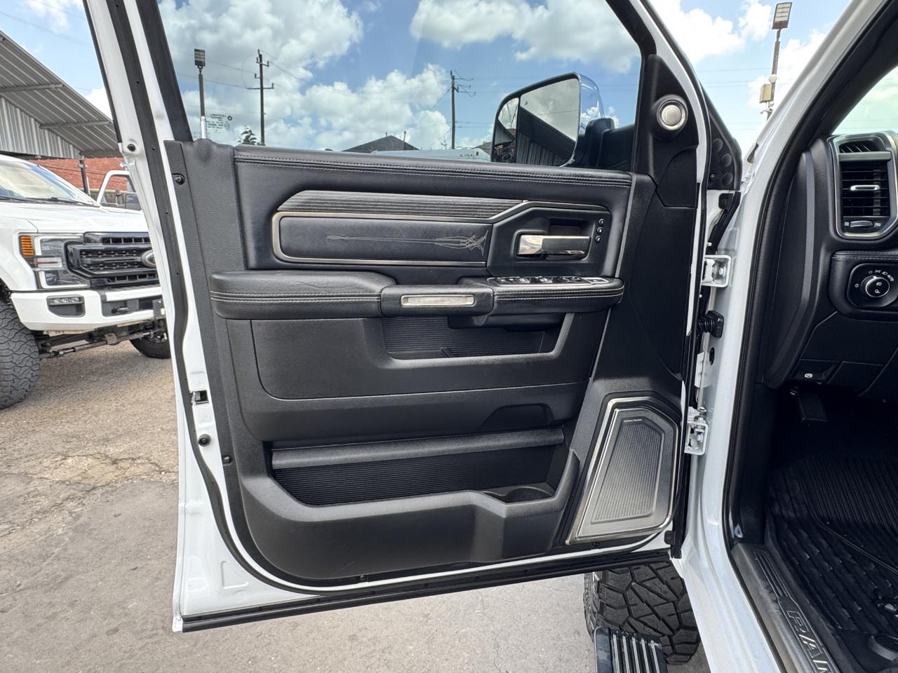 RAM 2500 Limited Crew Cab 4WD 2019