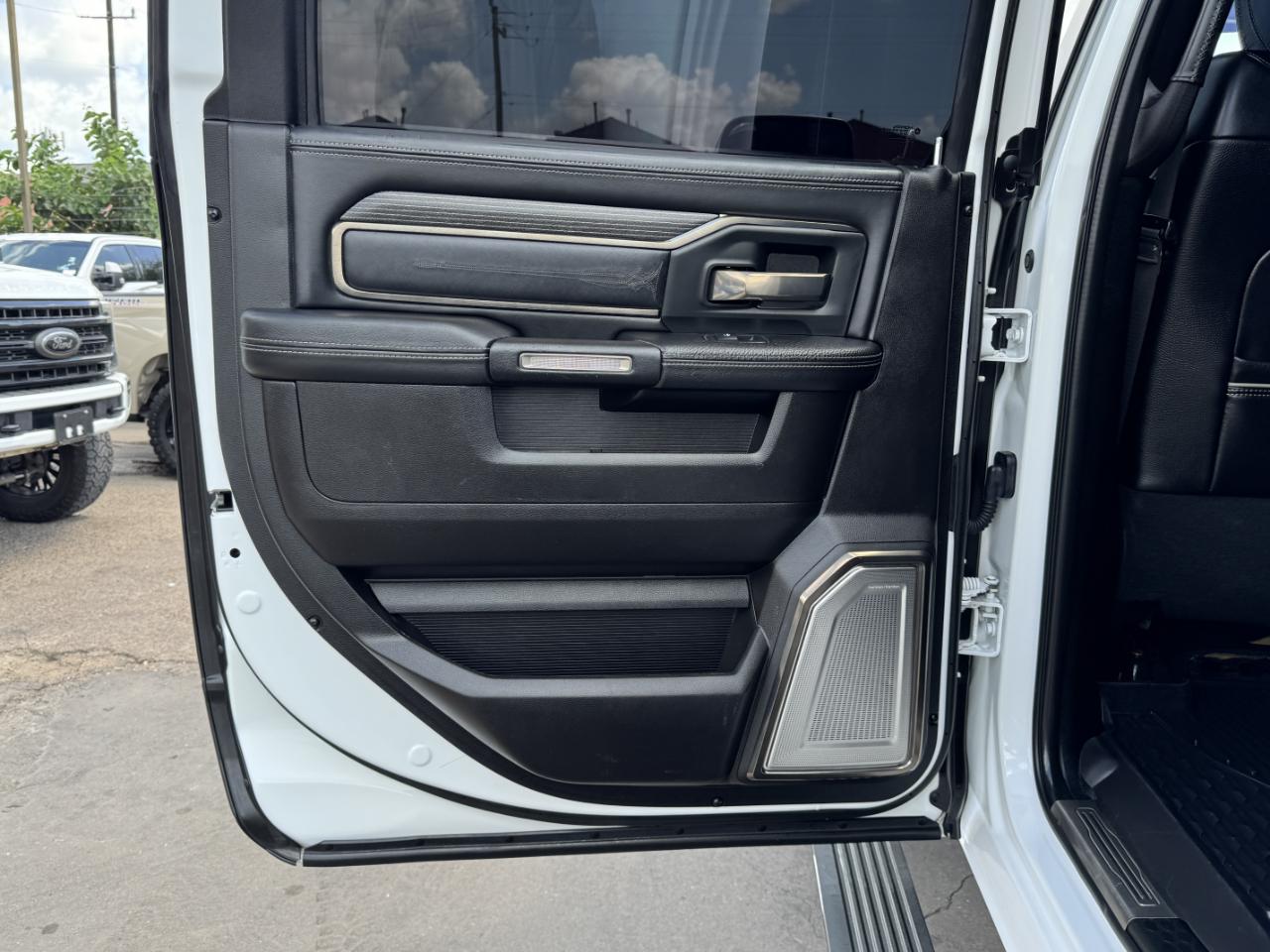 RAM 2500 Limited Crew Cab 4WD 2019