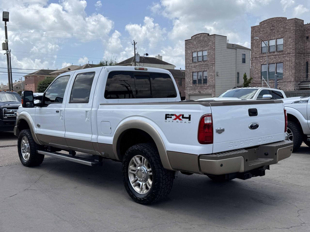 Ford Super Duty F-250 SRW  2011