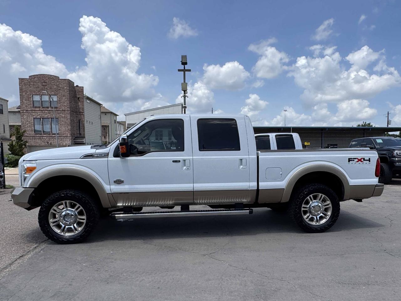 Ford Super Duty F-250 SRW  2011