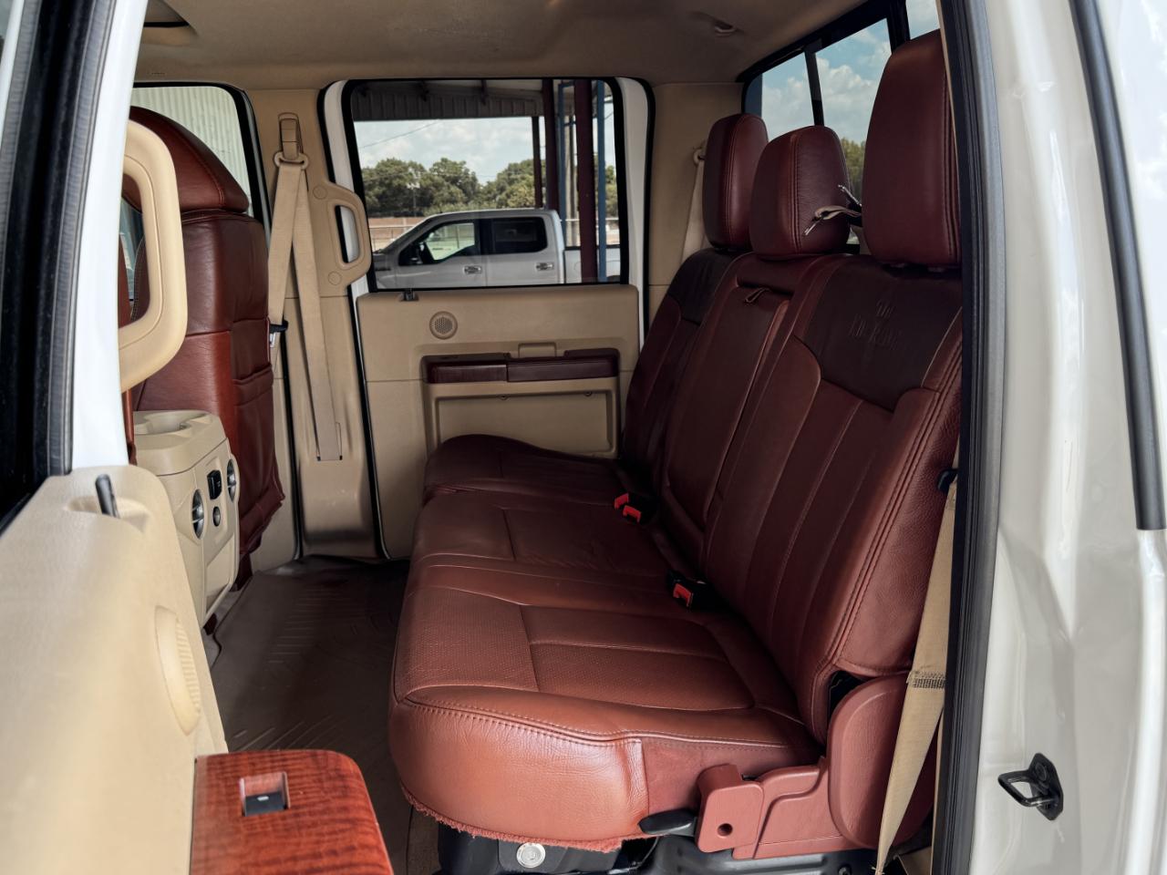 Ford Super Duty F-250 SRW  2011