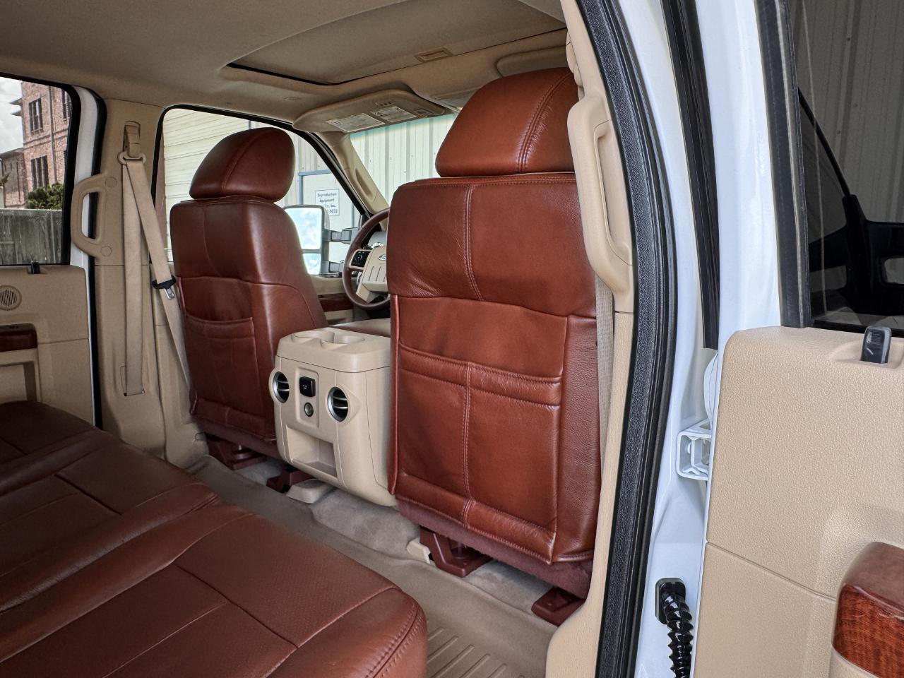 Ford Super Duty F-250 SRW  2011