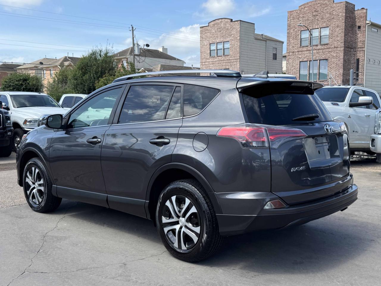 Toyota RAV4  2017