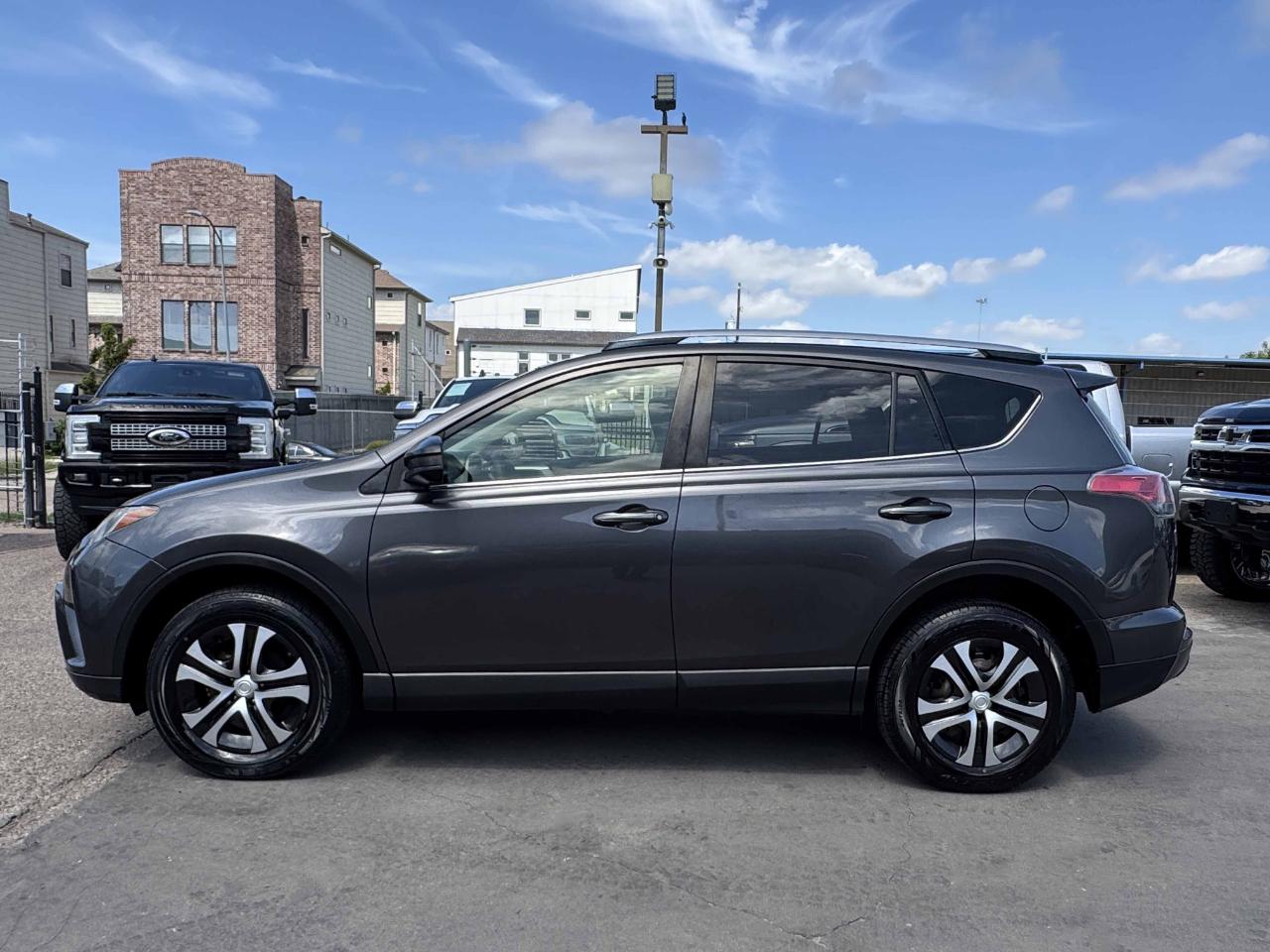 Toyota RAV4  2017
