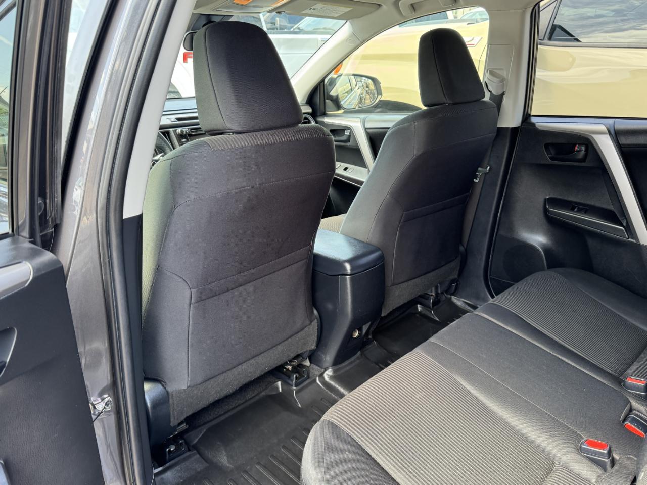 Toyota RAV4  2017