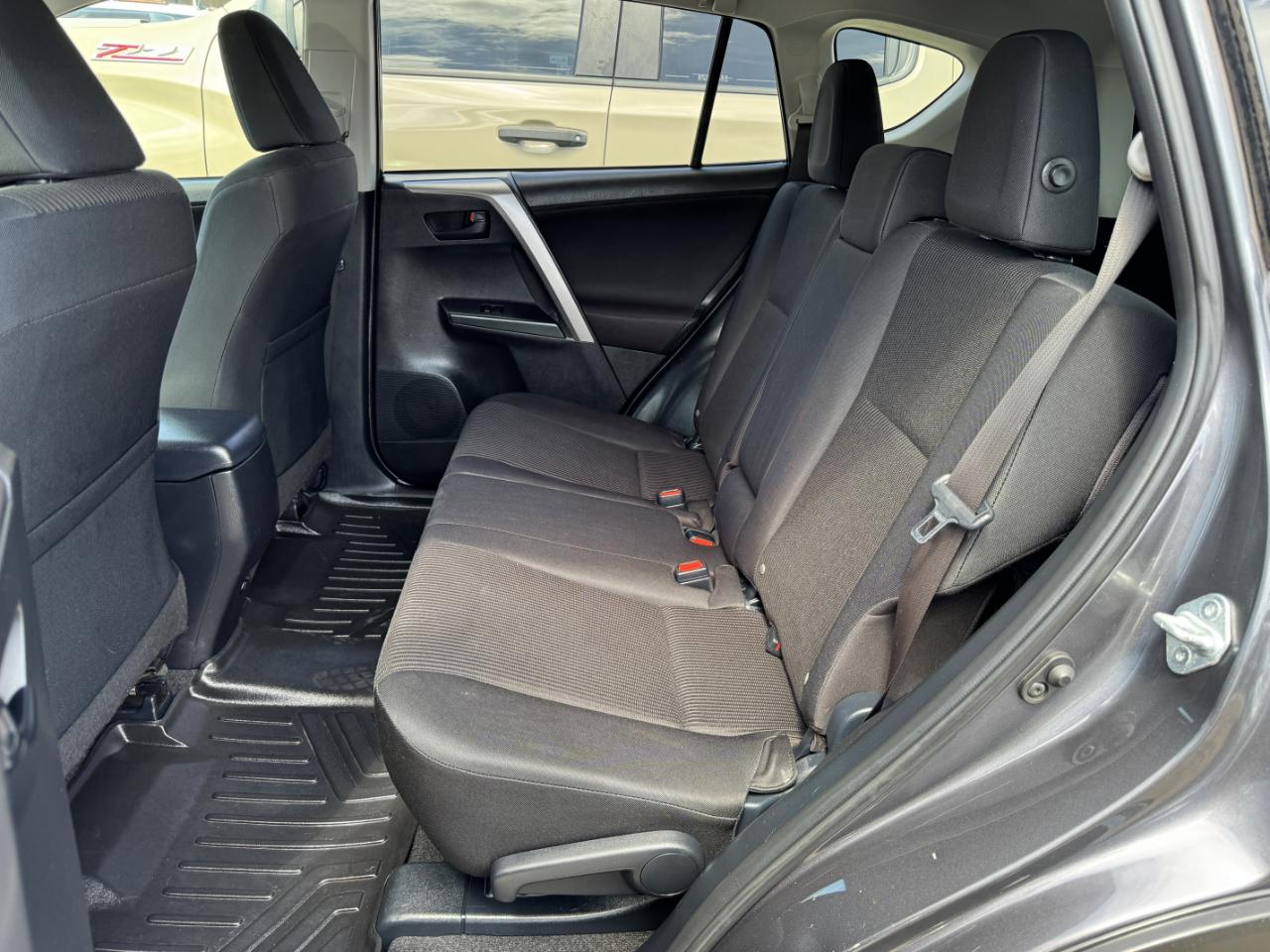Toyota RAV4  2017