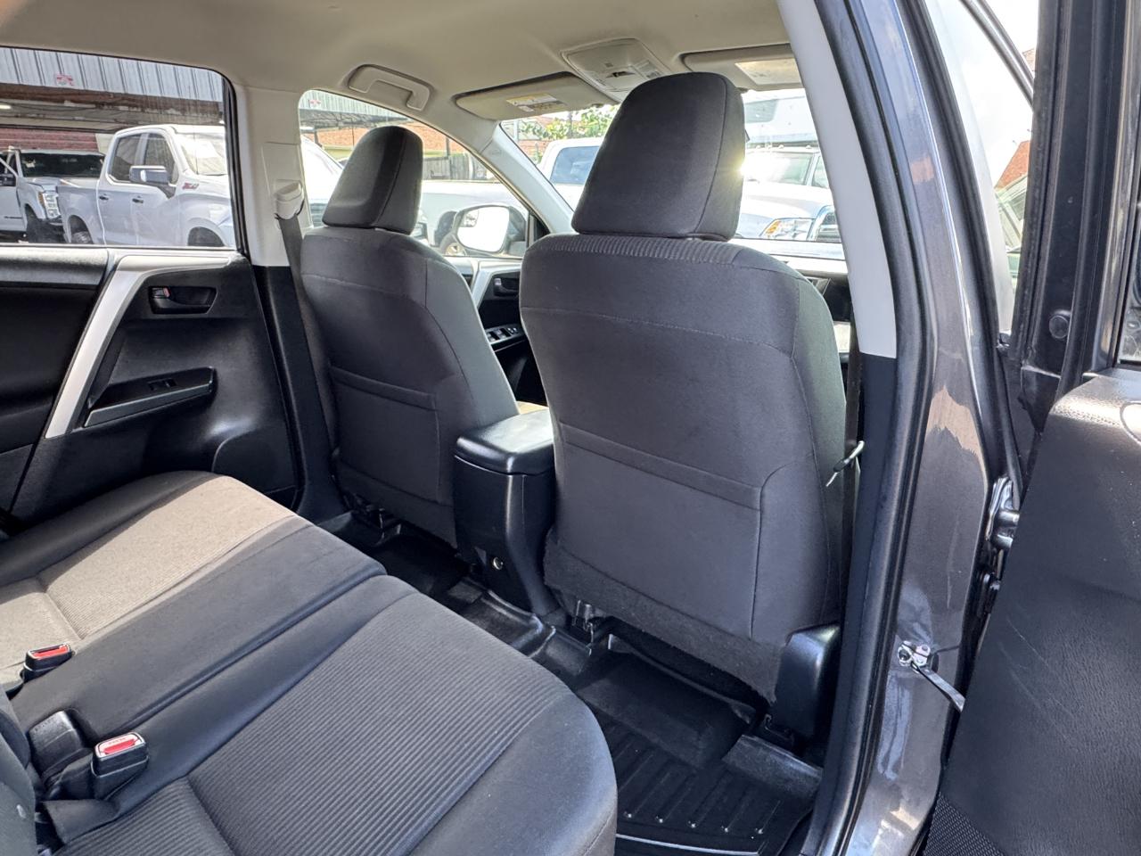 Toyota RAV4  2017