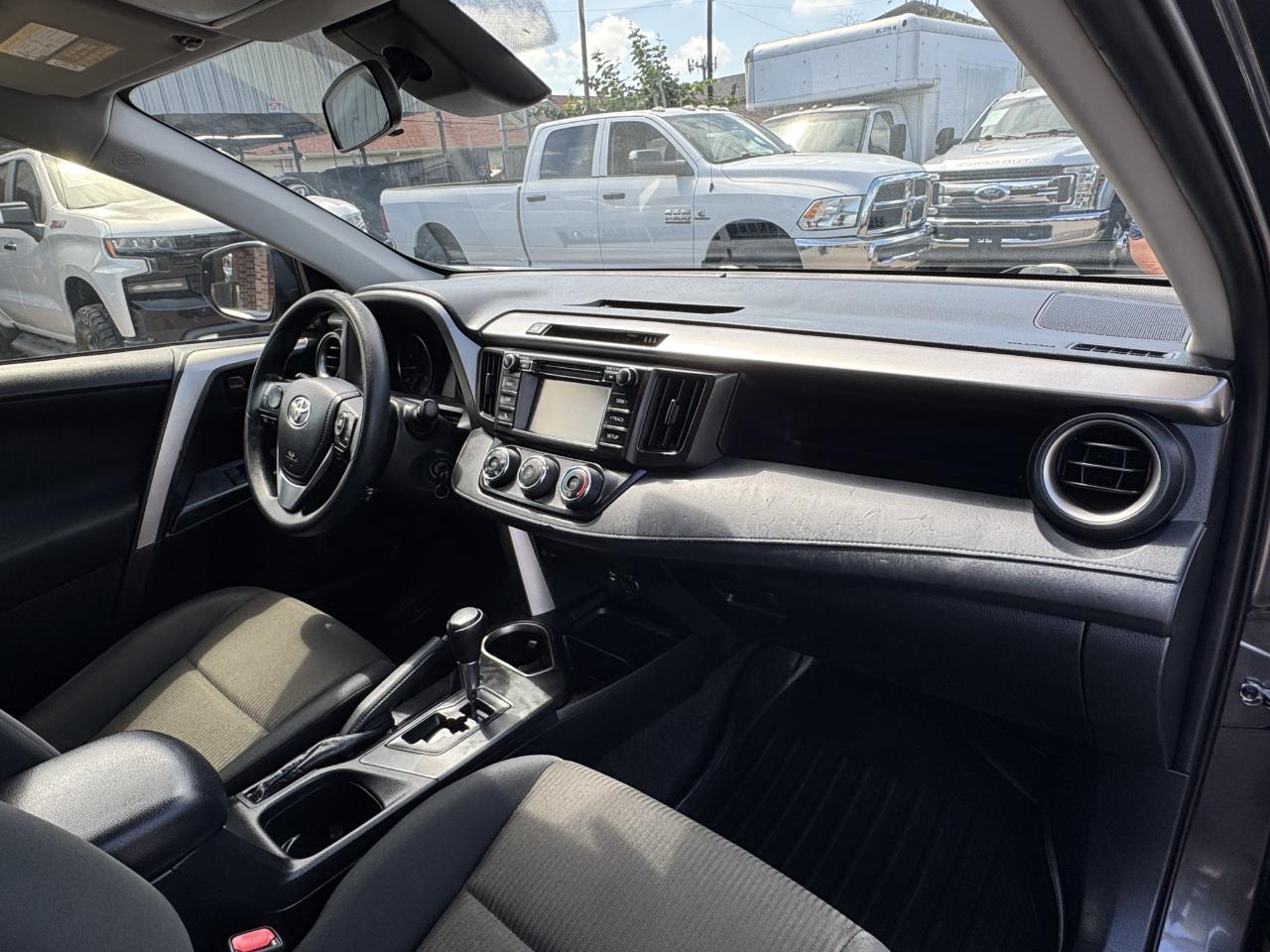 Toyota RAV4  2017