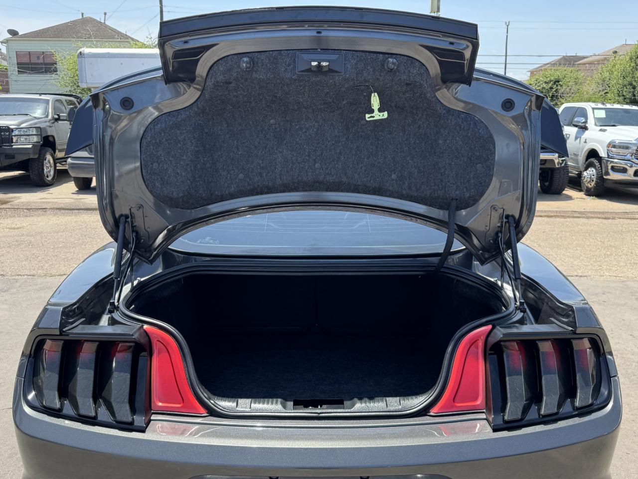 Ford Mustang  2018