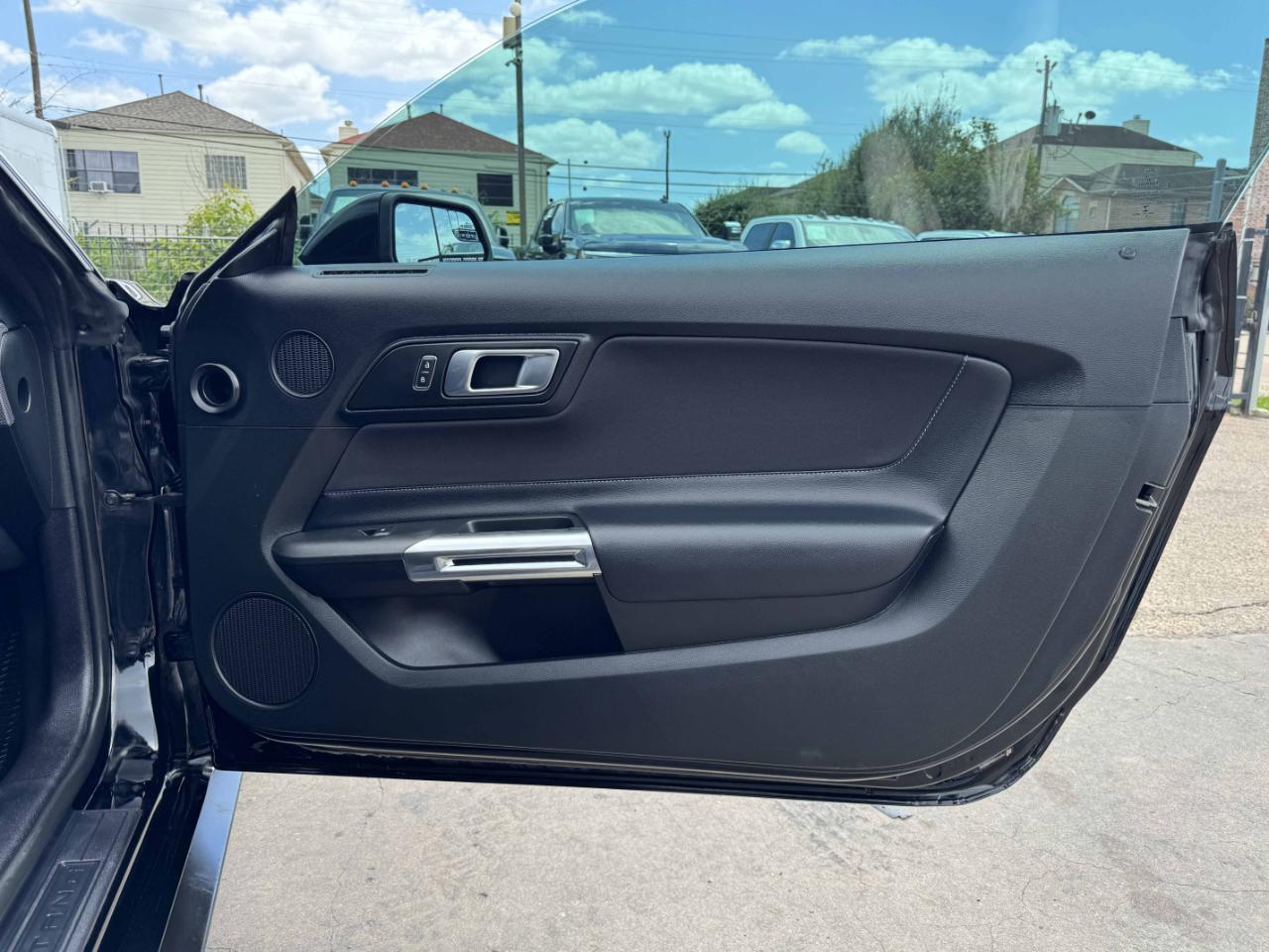 Ford Mustang  2019