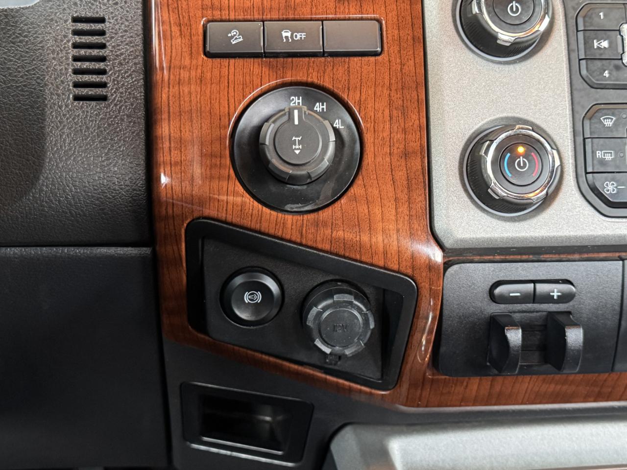 Ford Super Duty F-250 SRW  2015