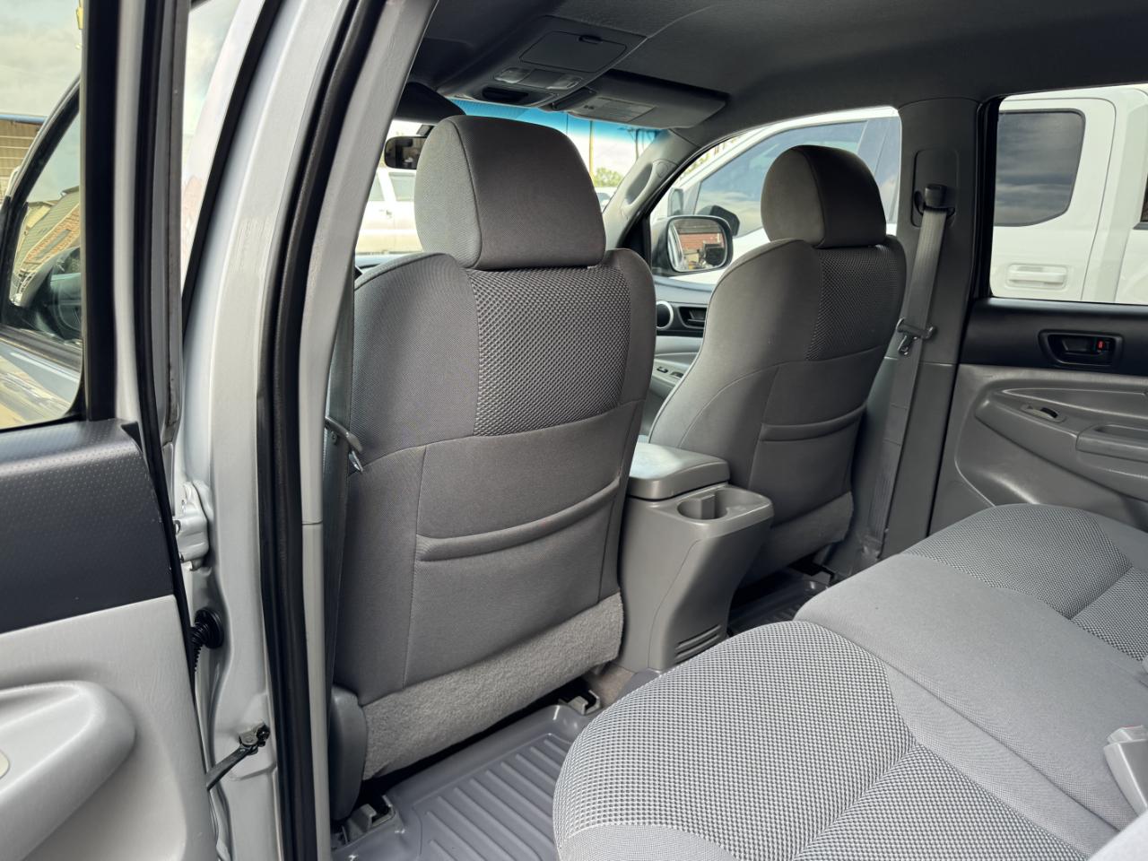 Toyota Tacoma PreRunner Double Cab 2WD 2006