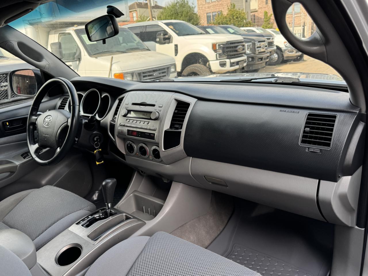 Toyota Tacoma PreRunner Double Cab 2WD 2006