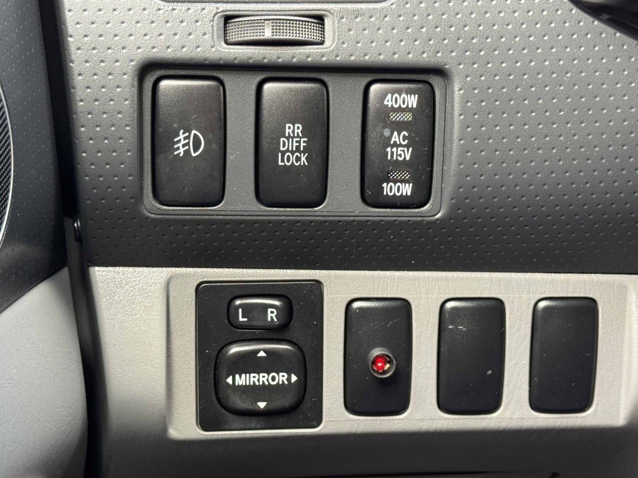 Toyota Tacoma PreRunner Double Cab 2WD 2006