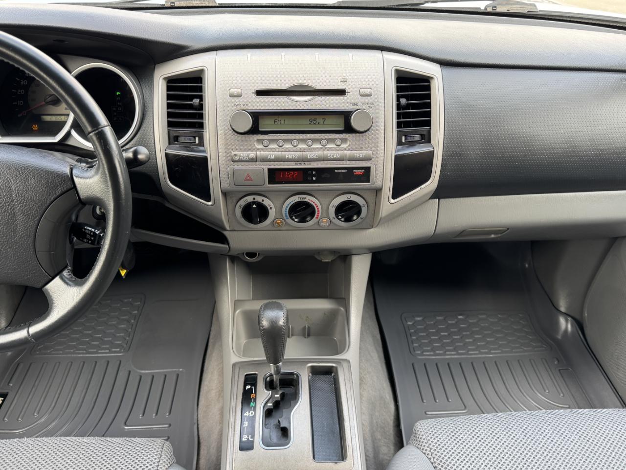 Toyota Tacoma PreRunner Double Cab 2WD 2006