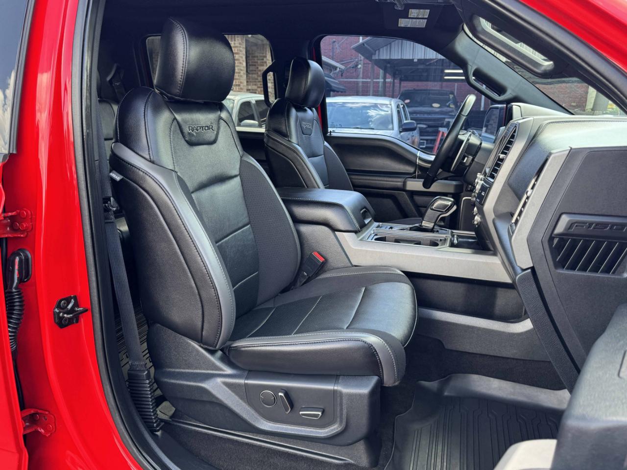 Ford F-150 Raptor SuperCrew 4WD 2020