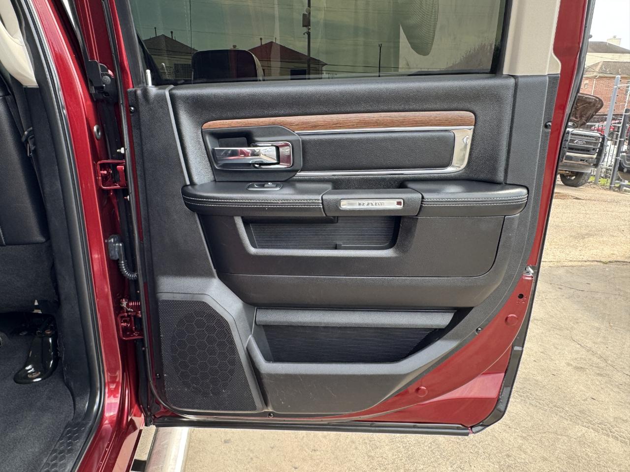RAM 3500 Laramie Mega Cab 4WD 2018