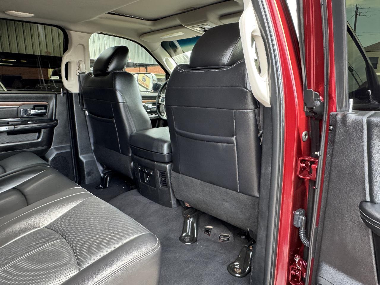 RAM 3500 Laramie Mega Cab 4WD 2018