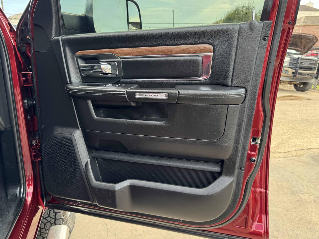 RAM 3500 Laramie Mega Cab 4WD 2018