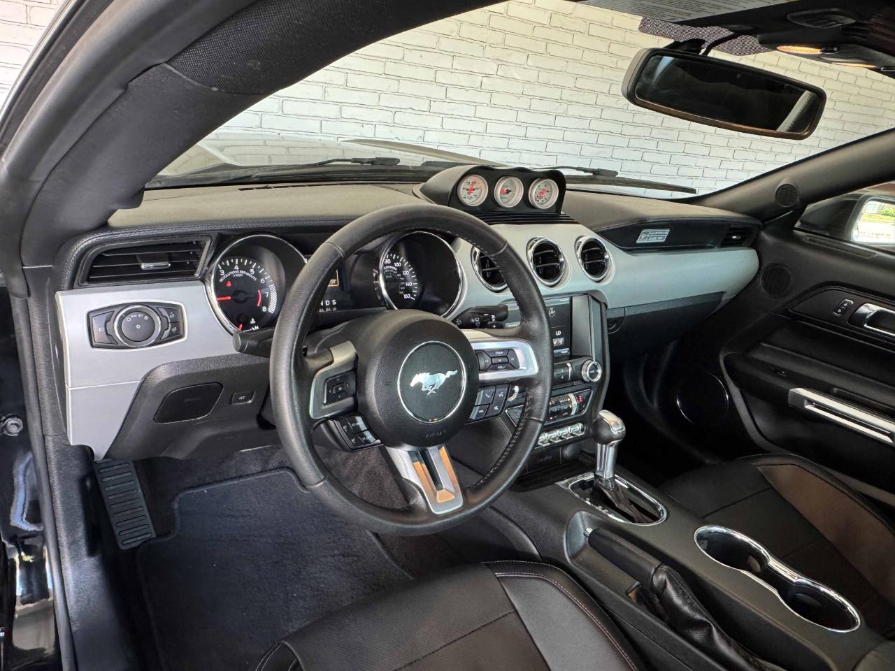 Ford Mustang  2015