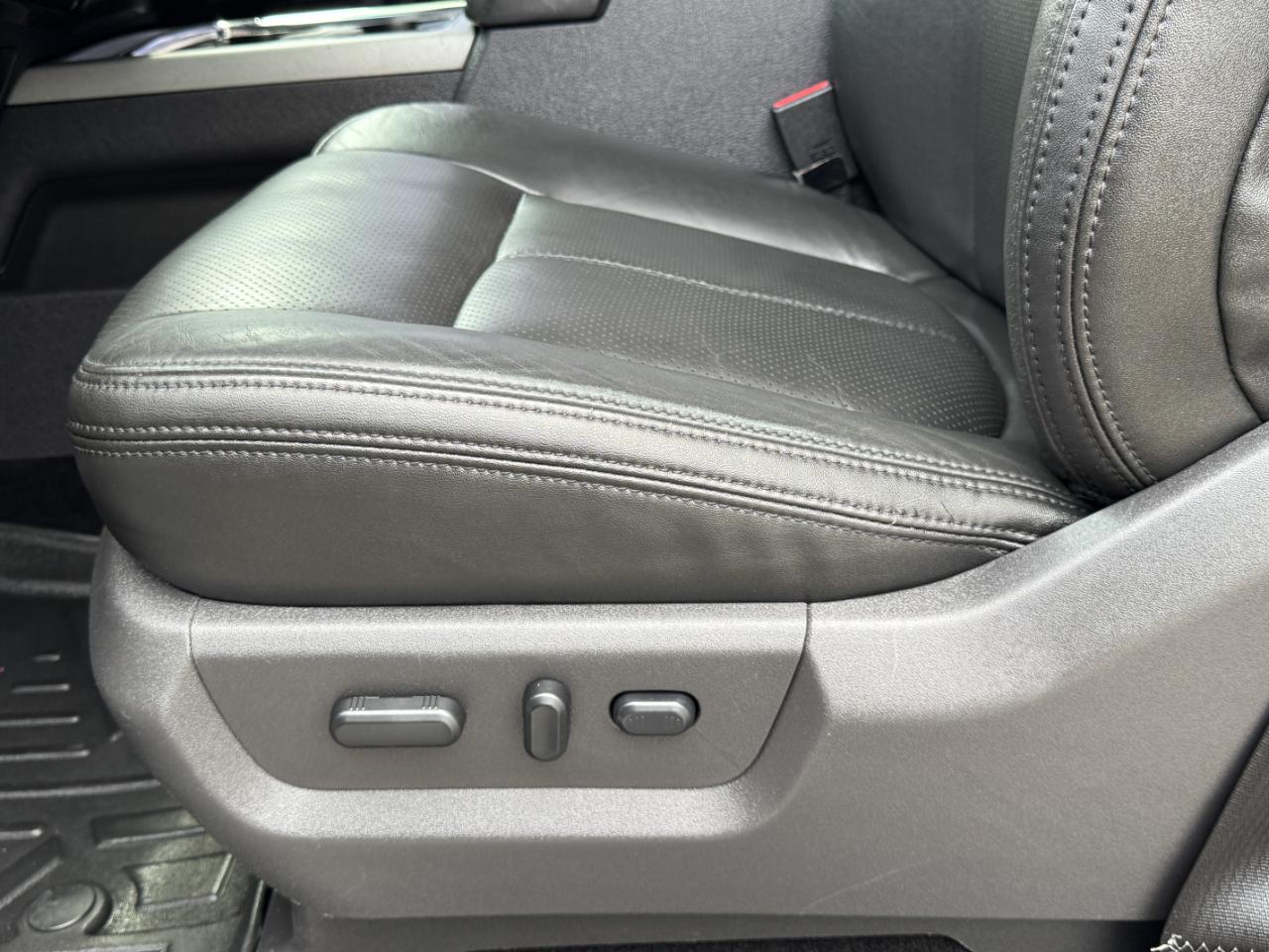 Ford Super Duty F-250 SRW  2013