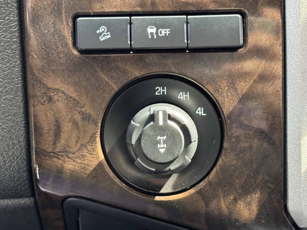 Ford Super Duty F-250 SRW  2013